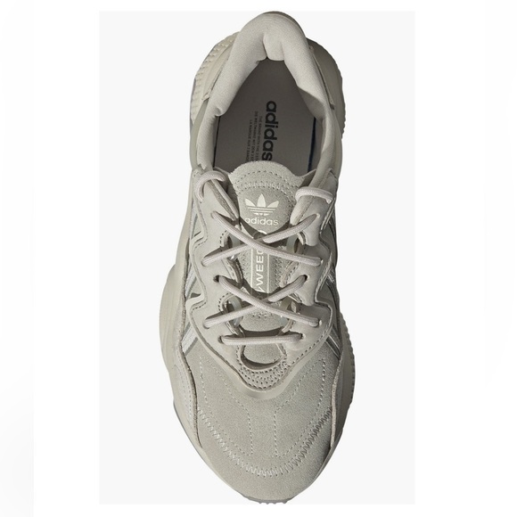 Adidas ozweego sneaker size:10 - Picture 4 of 8